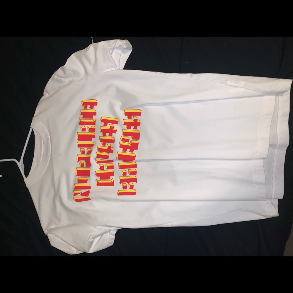 “No palace causes bad eyes” t-shirt